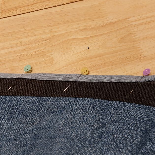 Replier et épingler.