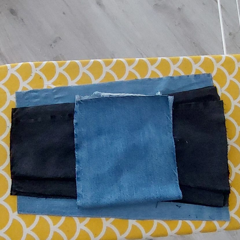 Vos morceaux de tissu Denim™ sont prêts pour l'assemblage.